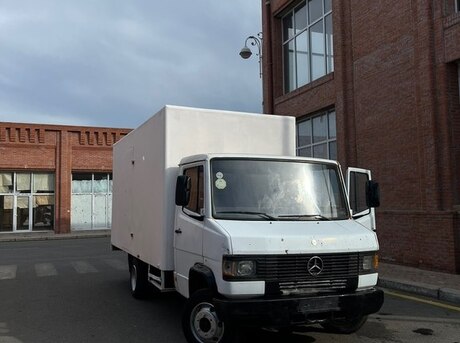 Mercedes Vario