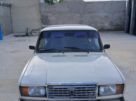 LADA (VAZ) 2107