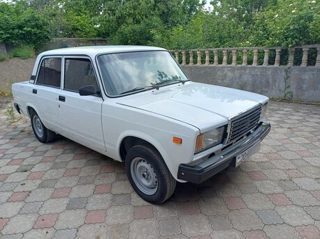 LADA (VAZ) 2107