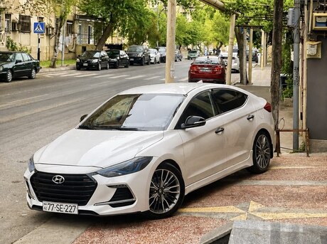 Hyundai Elantra
