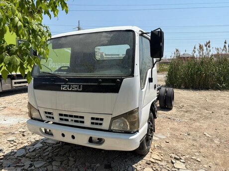 Isuzu NPR 66 P