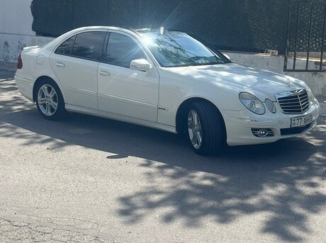Mercedes E 280