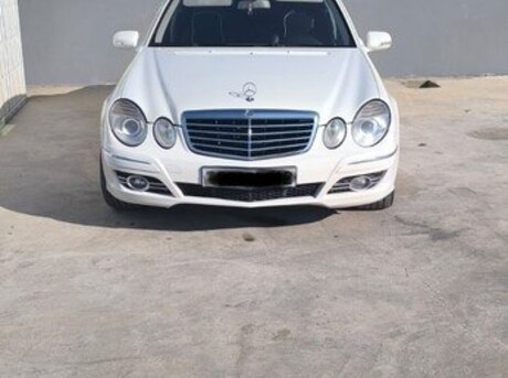 Mercedes E 220