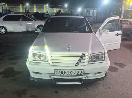 Mercedes C 200