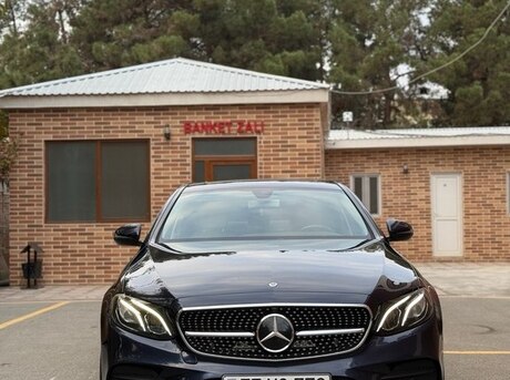 Mercedes E 300