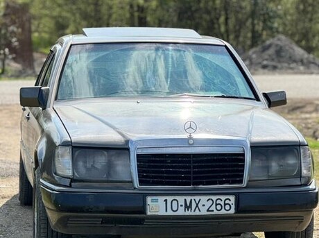 Mercedes 300 D