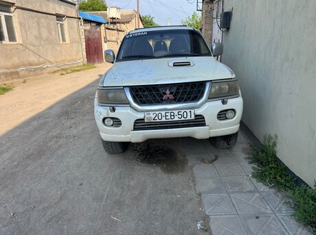 Mitsubishi Pajero Sport