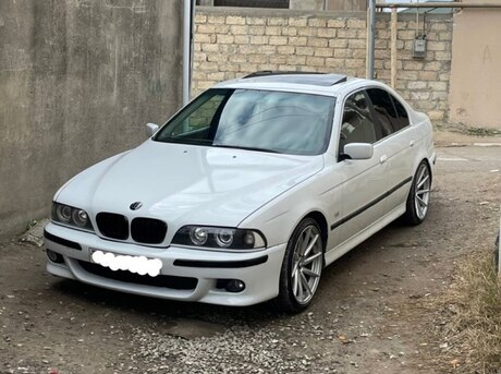 BMW 523