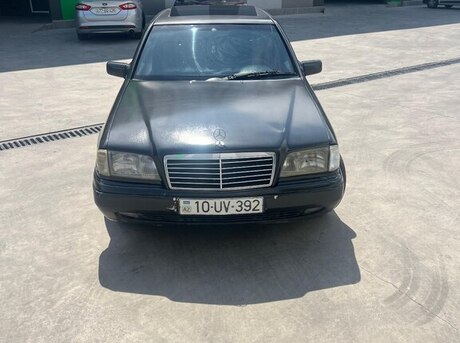 Mercedes C 180