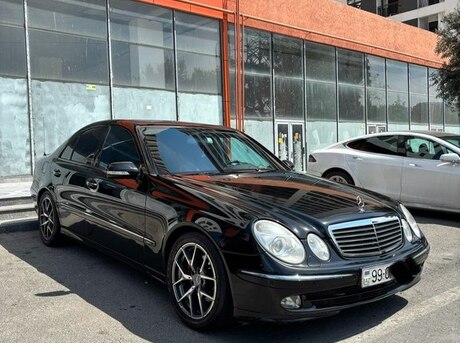 Mercedes E 220