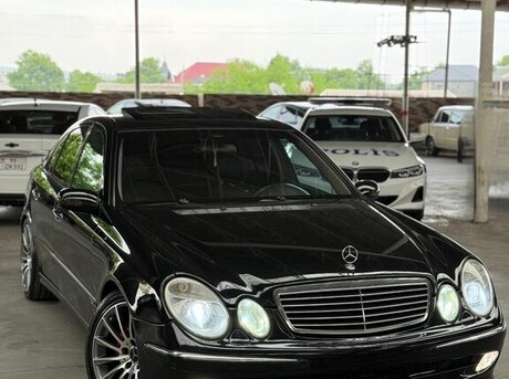 Mercedes E 320