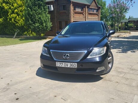 Lexus LS 460L