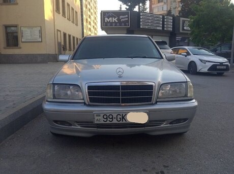 Mercedes C 220