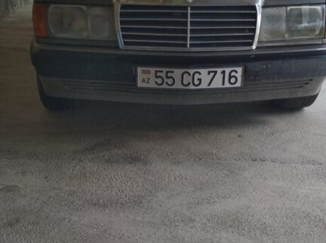 Mercedes 190