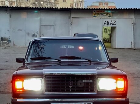 LADA (VAZ) 2107