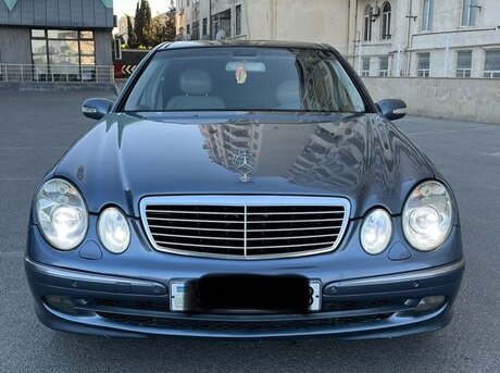 Mercedes E 200