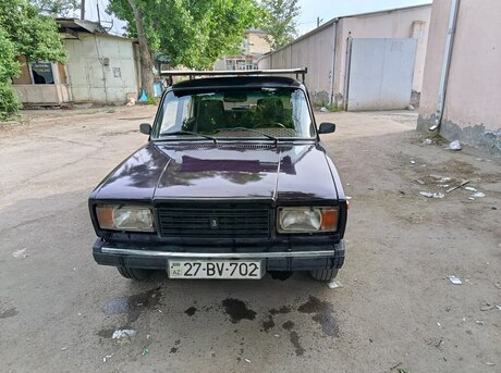 LADA (VAZ) 2107