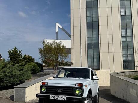 LADA (VAZ) Niva