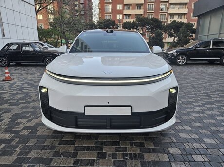 Li Auto L6