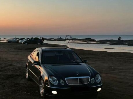 Mercedes E 270