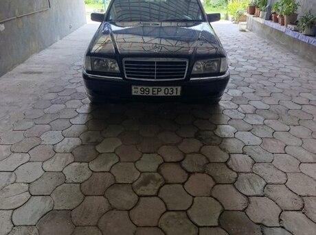 Mercedes C 220