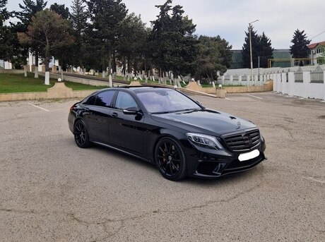 Mercedes S 63 AMG