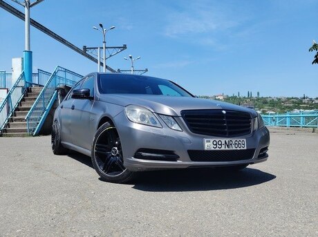 Mercedes E 250