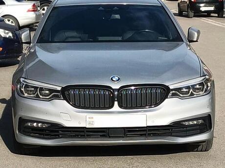 BMW 530e