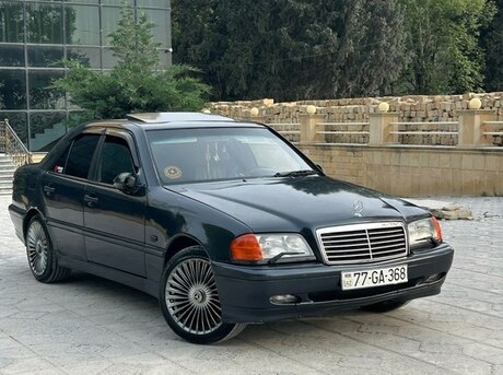 Mercedes C 180
