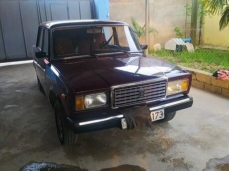 LADA (VAZ) 2107