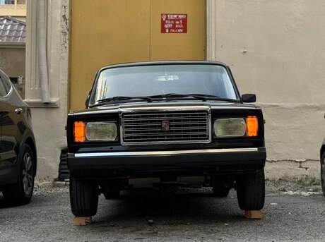 LADA (VAZ) 2107