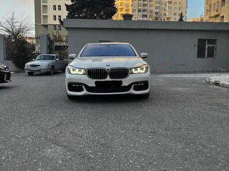 BMW 740