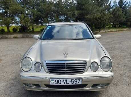 Mercedes E 220