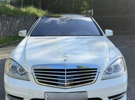 Mercedes S 500