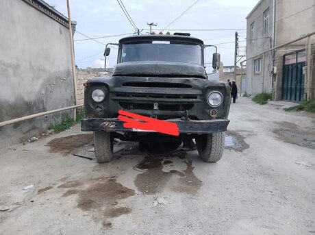 ZIL 130