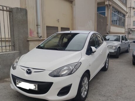 Mazda 2