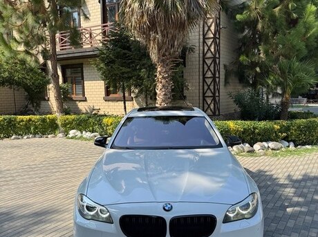 BMW 528
