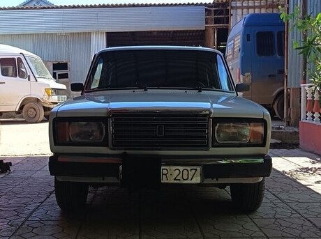 LADA (VAZ) 2107