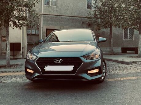 Hyundai Accent