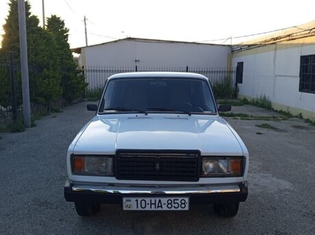 LADA (VAZ) 2107