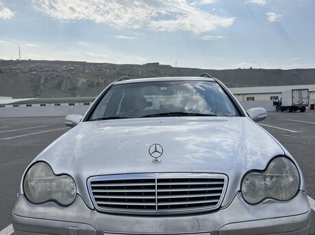 Mercedes C 220
