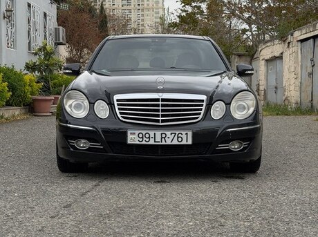 Mercedes E 220