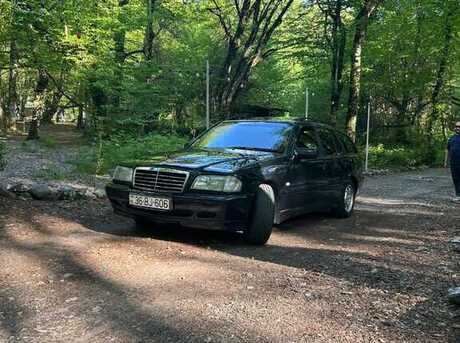 Mercedes C 180