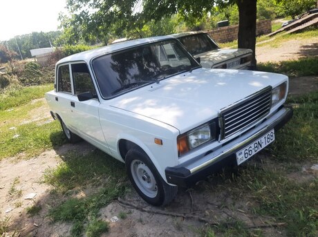 LADA (VAZ) 2107