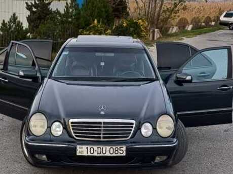 Mercedes E 320
