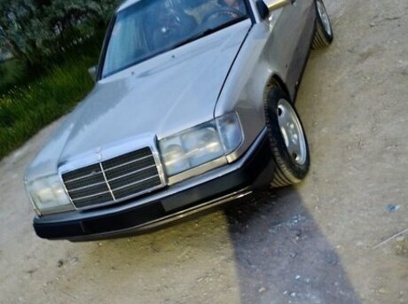 Mercedes 200 D
