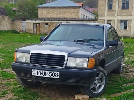 Mercedes 190