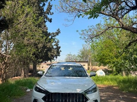 JAC J7