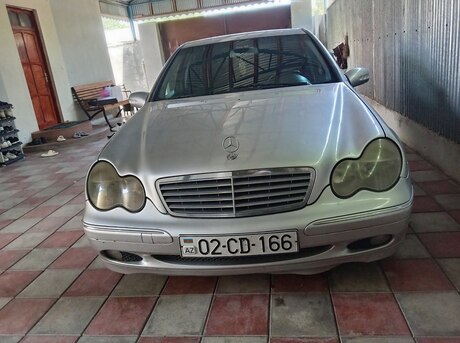 Mercedes C 220