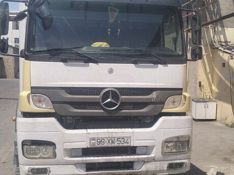 Mercedes Atego 1828